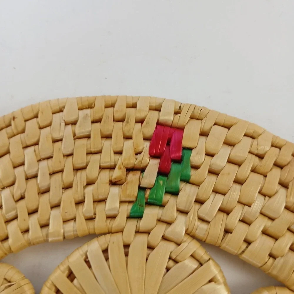 Hot Pad Wicker Straw Trivet Woven Rattan‎ Raffia Boho Wall Decor Cherry Rose Vtg